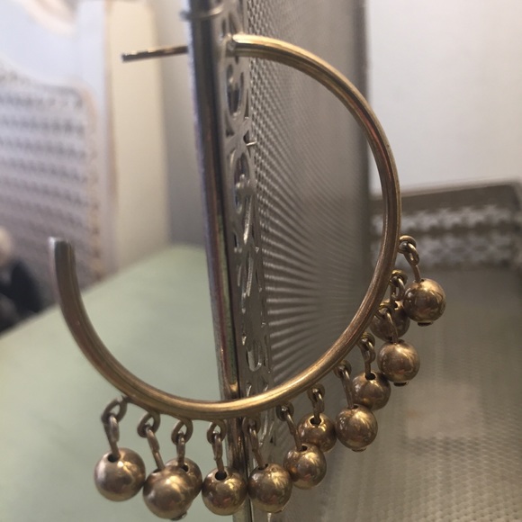 Gold tone Beaded Earrings Dangle Medium Hoop - Picture 6 of 6